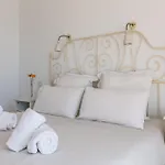 Home2book Pool & Terrace Comfort In Apartman